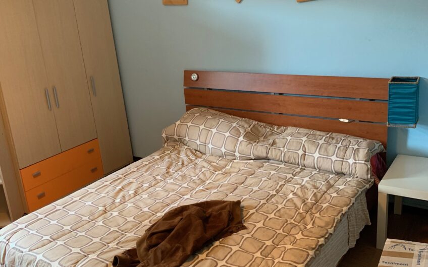 PAVIA VIA OGLIO AFFITTASI AMPIO TRILOCALE CON 2 STANZE SEPARATE EURO 650 MESE SOLO STUDENTI