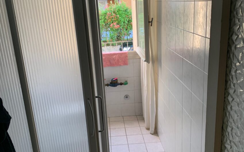 PAVIA VIA OGLIO AFFITTASI AMPIO TRILOCALE CON 2 STANZE SEPARATE EURO 650 MESE SOLO STUDENTI