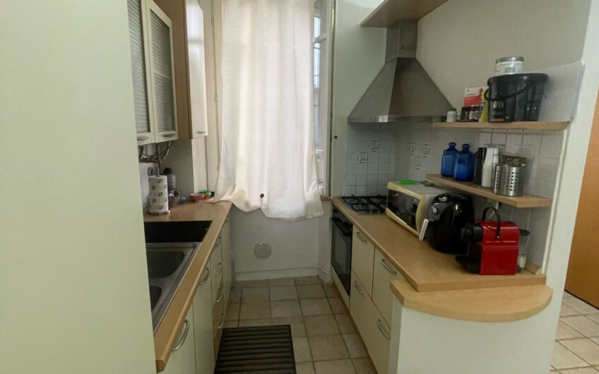 PAVIA VIA LANGOSCO AFFITTASI 3 LOCALI + SERVIZI RISTRUTTURATO  E ARREDATO EURO 800 MESE