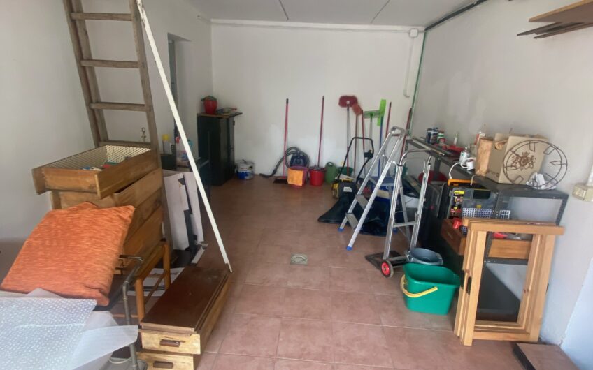 TRAVACO’ SICCOMARIO SIGNORILE VILLETTA A SCHIERA DI TESTA  DI AMPIA METRATURA MQ 210 SU 3 LIVELLI EURO 295.000