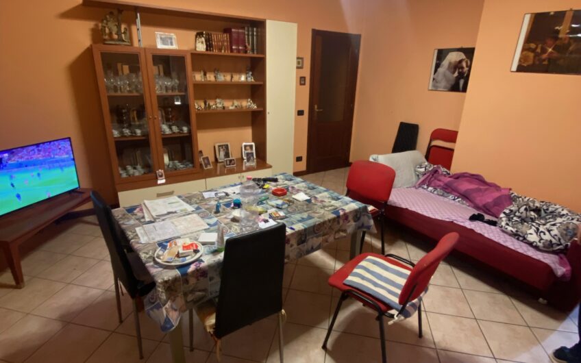 CAVBA MANARA VIA TURATI 3 LOCALI + SERVIZI, CANTINA E BOX, OCCUPATO, EURO 85.000