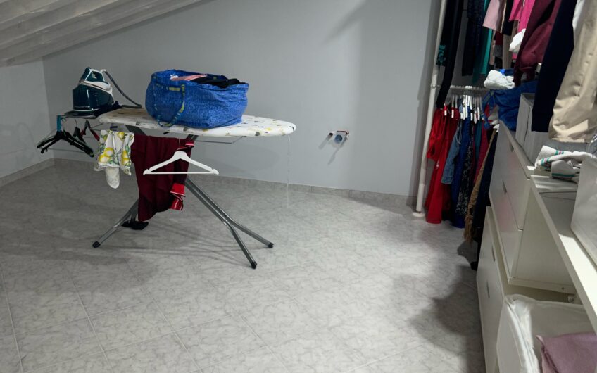 ALBUZZANO VIA PAVESI AMPIO APPARTAMENTO ARREDATO DI 140 MQ CON MANSARDA CANTINA E BOX EURO 150.000