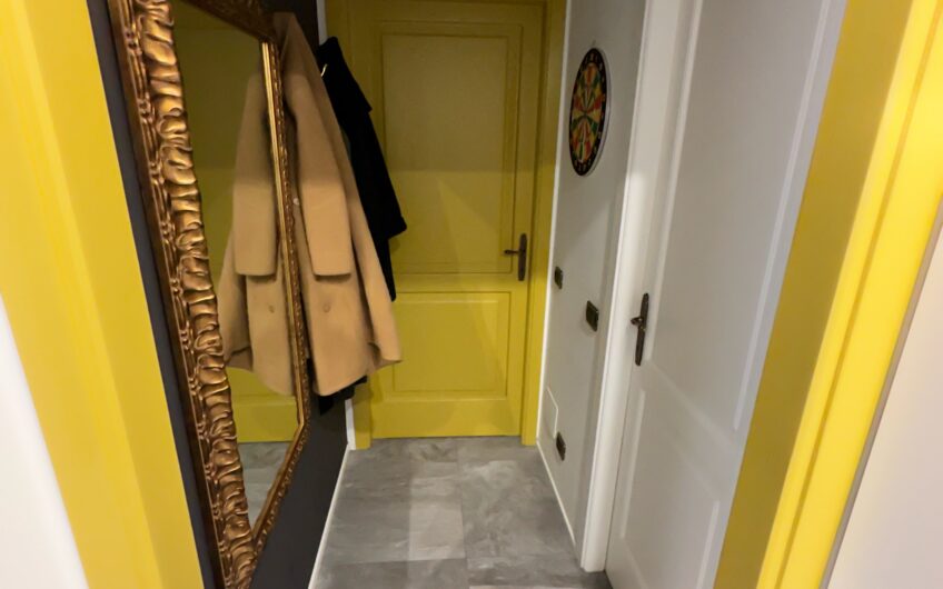 PAVIA VIA SANT’ENNODIO PRESTIGIOSO BILOCALE RISTRUTTURATO E ARREDATO CON POSS. BOX . EURO 250.000