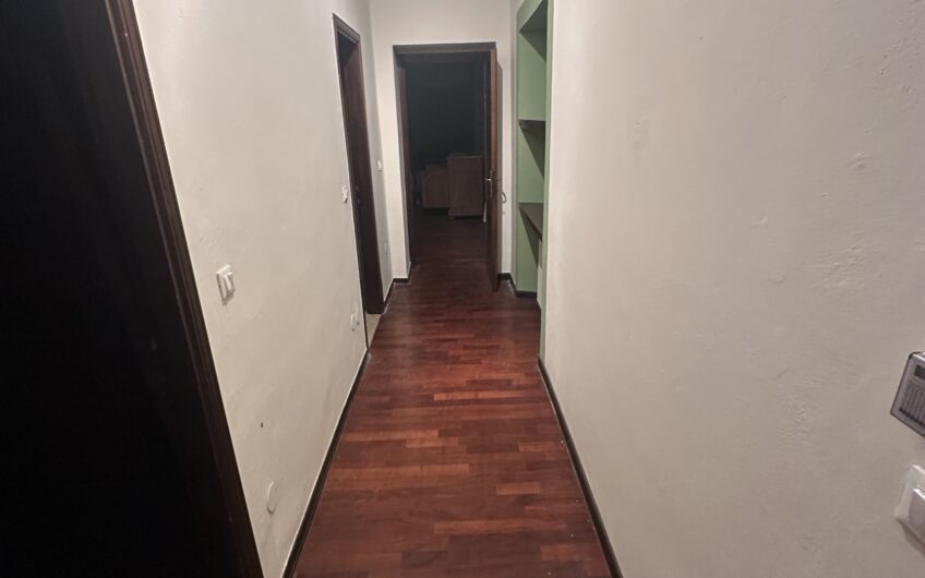 CURA CARPIGNANO CASCINA PESCARONINO CASALE DI AMPIA METRATURA CON SCUDERIA PER CAVALLI,MQ 314   AMPIO TERRENO ANNESSO E AMPIA AIA CENTRALE ADATTA PER MANEGGIO CAVALLI. EURO 395.000