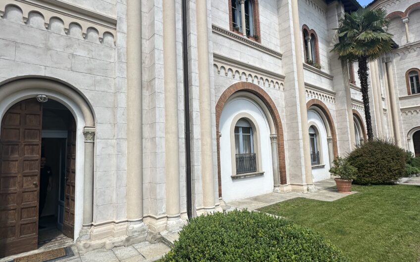 PAVIA PALAZZO ARNABOLDI APPRTAMENTO DI 3 LOCALI + SERVIZI CON GIARDINO PRIVATO VISTA SAN MICHELE EURO 680.000
