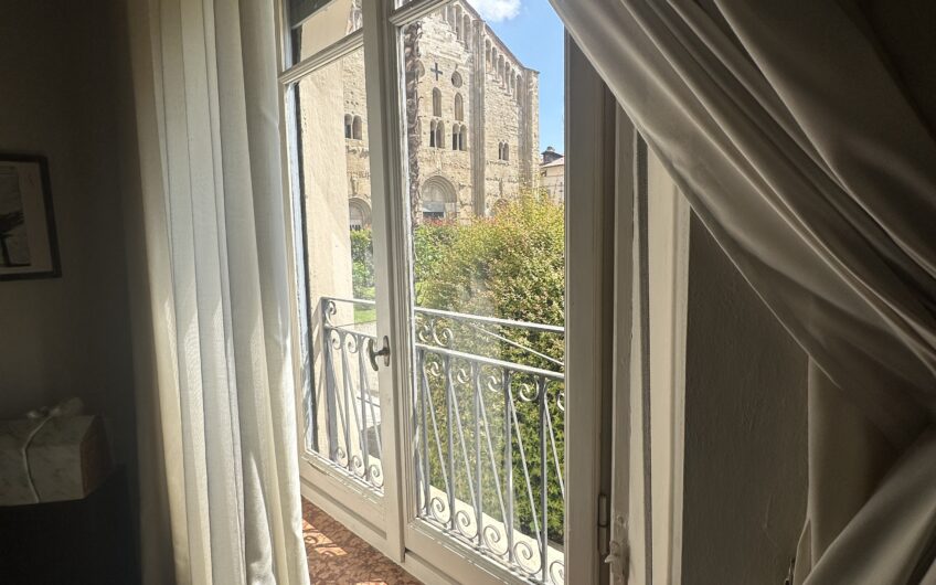 PAVIA PALAZZO ARNABOLDI APPRTAMENTO DI 3 LOCALI + SERVIZI CON GIARDINO PRIVATO VISTA SAN MICHELE EURO 680.000