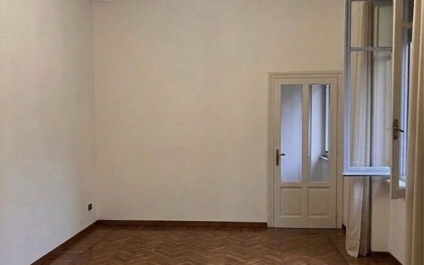 PAVIA PALAZZO ARNABOLDI APPARTAMENTO DI 3 LOCALI + SERVIZI CON GIARDINO PRIVATO VISTA SAN MICHELE EURO 650.000 ribassato