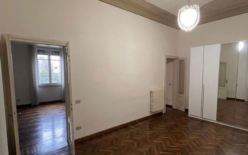 PAVIA PALAZZO ARNABOLDI APPARTAMENTO DI 3 LOCALI + SERVIZI CON GIARDINO PRIVATO VISTA SAN MICHELE EURO 650.000 ribassato