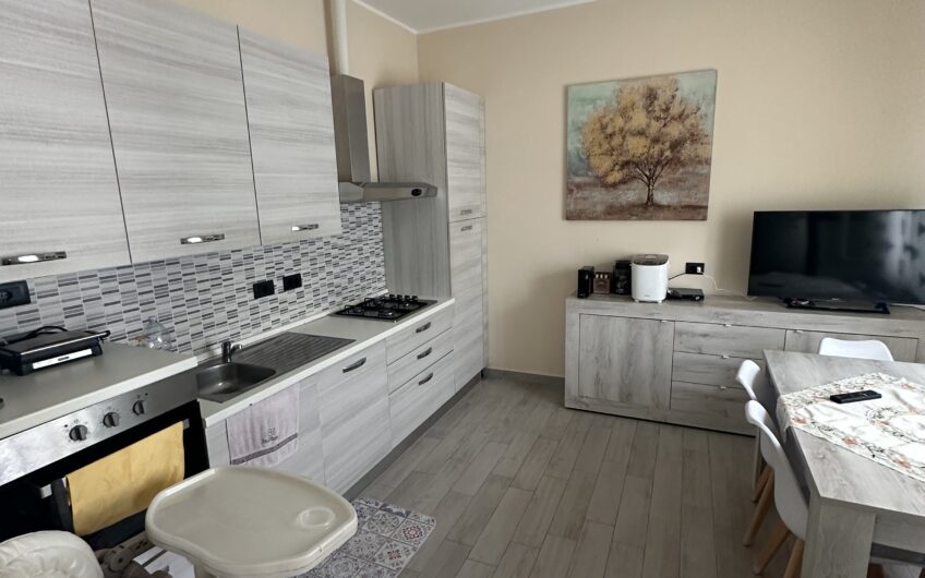 LINAROLO FR. VACCARIZZA VILLA INDIPENDENTE 155 MQ RISTRUTTURATA CON SOTTOTETTO, CANTINA E BOX, GIARDINO EURO 250.000
