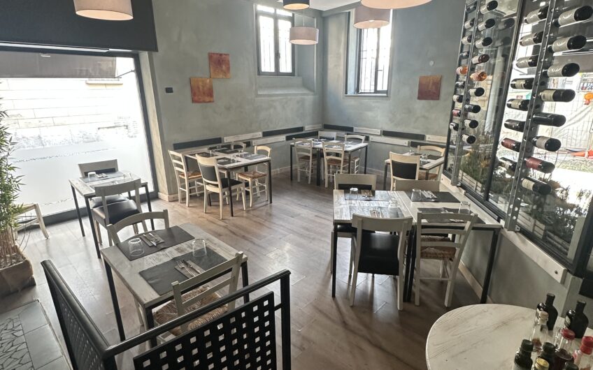 PAVIA UNIVERSITA’ CEDESI RISTORANTE PIZZERIA 300 MQ ATTREZZATISSIMO EURO 100.000 AFFARISSIMO