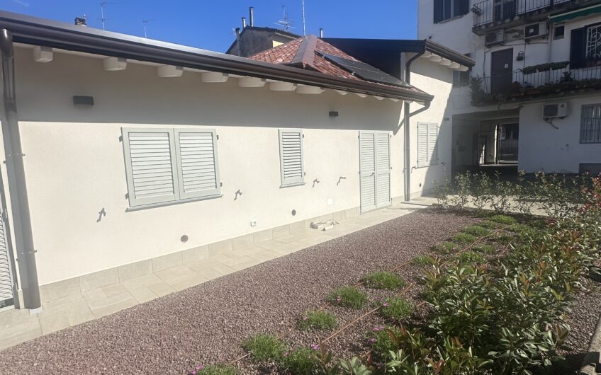 PAVIA VIA OLEVANO AFFITTASI VILLA DI 2 LOCALI + SERVIZI, SOPPALCO, GIARDINO E POSTO AUTO EURO 1.000 MESE
