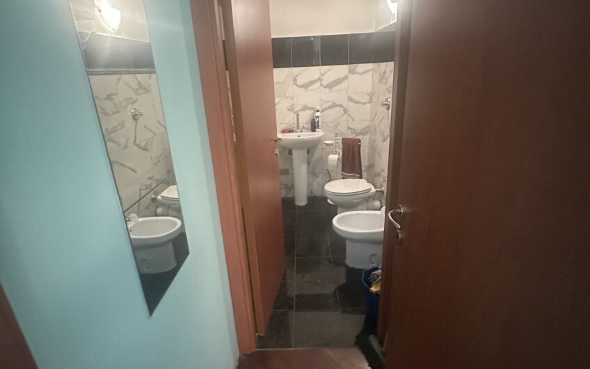 PAVIA CORSO CAVOUR VENDESI UFFICIO 105 MQ CON POSS. CAMBIO USO EURO 230.000 TRATTABILI