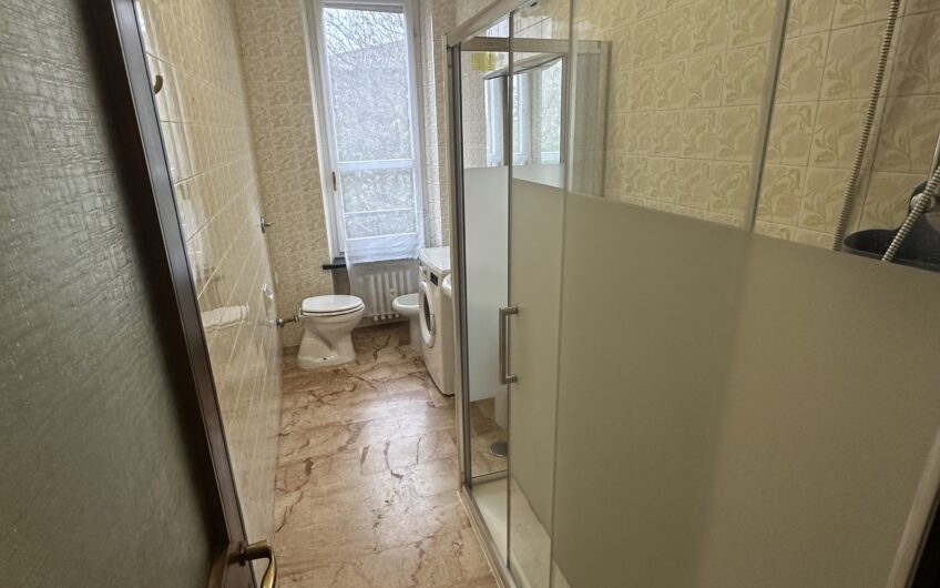 PAVIA PORTA CALCINARA AMPIO BILOCALE 88 MQ CON CUCINA ABITABILE, TERRAZZINO, ARREDATO, CANTINA EURO 210.000