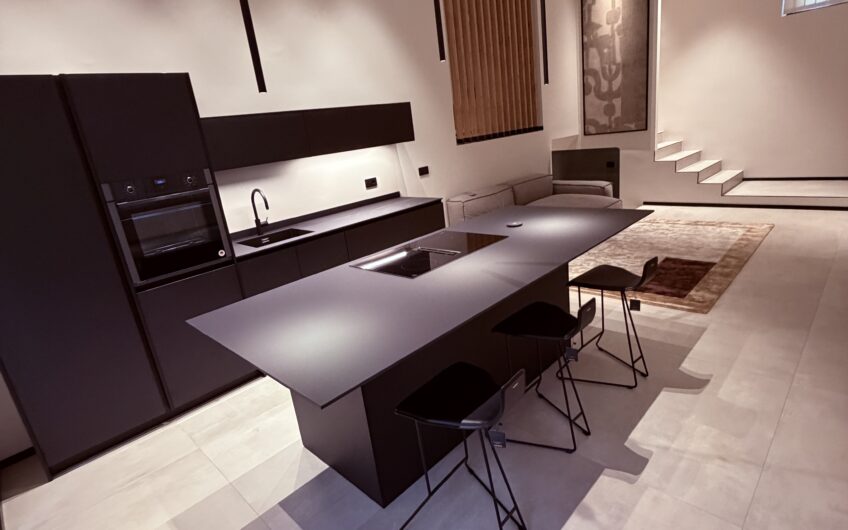 PAVIA VIA MAFFI LOFT DI LUSSO DI MQ 88 , ARREDATO TOP .EURO 380.000