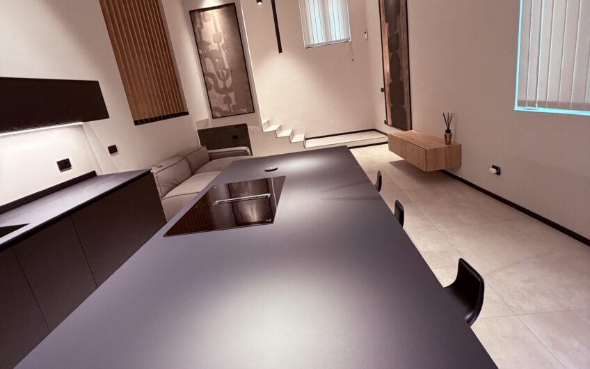 PAVIA VIA MAFFI LOFT DI LUSSO DI MQ 88 , ARREDATO TOP .EURO 380.000