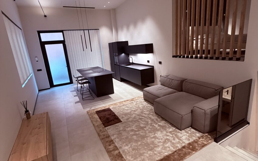 PAVIA VIA MAFFI LOFT DI LUSSO DI MQ 88 , ARREDATO TOP .EURO 380.000