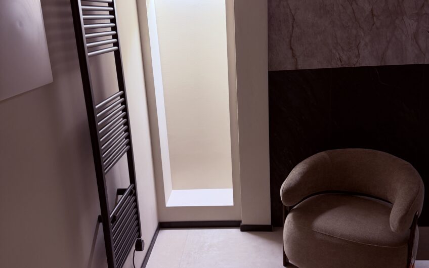 PAVIA VIA MAFFI LOFT DI LUSSO DI MQ 88 , ARREDATO TOP .EURO 380.000