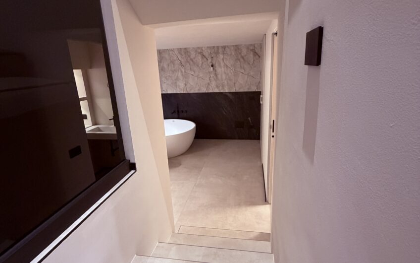 PAVIA VIA MAFFI LOFT DI LUSSO DI MQ 88 , ARREDATO TOP .EURO 380.000