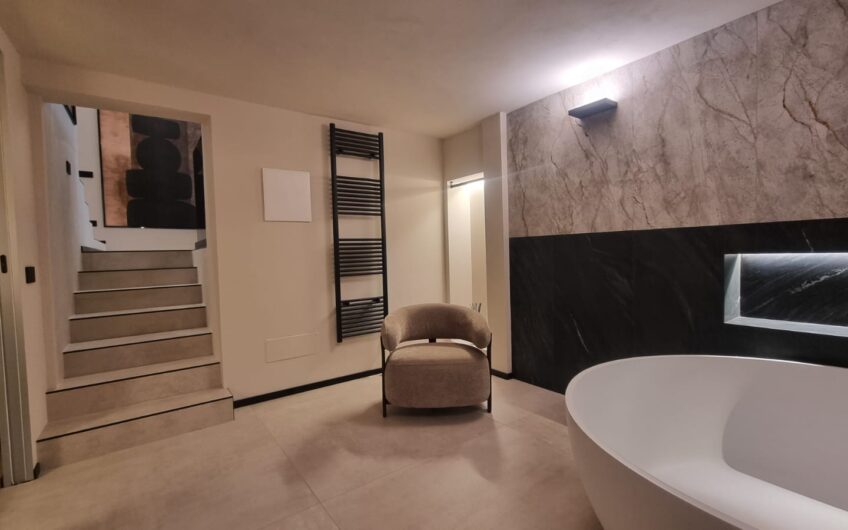 PAVIA VIA MAFFI LOFT DI LUSSO DI MQ 88 , ARREDATO TOP .EURO 320.000