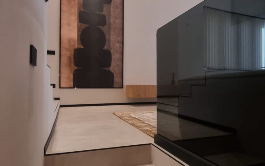 PAVIA VIA MAFFI LOFT DI LUSSO DI MQ 88 , ARREDATO TOP .EURO 320.000