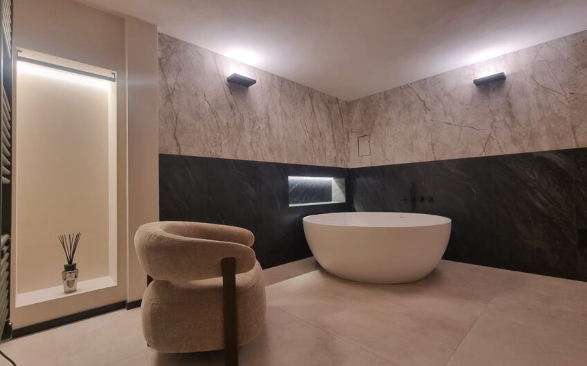 PAVIA VIA MAFFI LOFT DI LUSSO DI MQ 88 , ARREDATO TOP .EURO 320.000