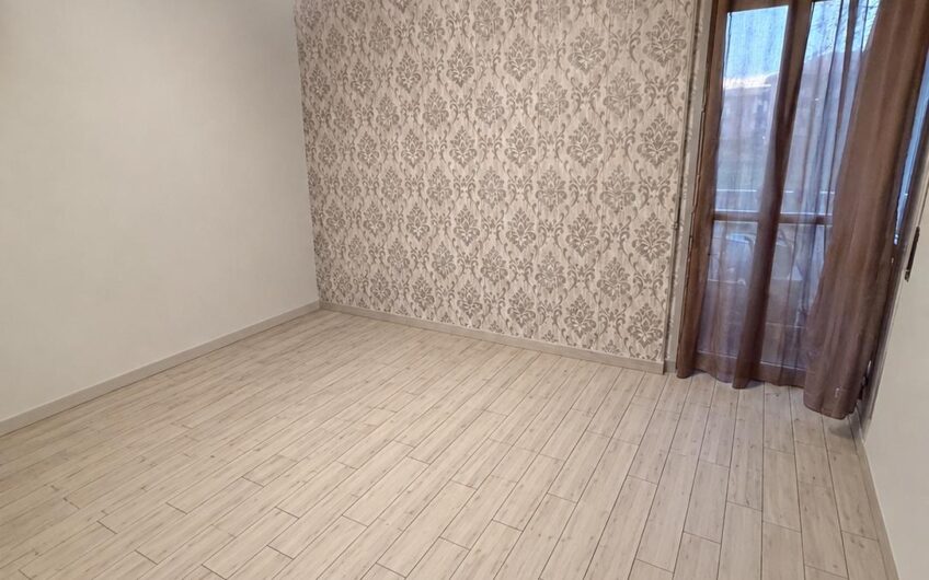 PAVIA VIA AMENDOLA 4 LOCALI + 2 SERVIZI RISTRUTTURATO, 3 TERRAZZI, CANTINA, BOX DOPPIO E ORTO. EURO 215.000 RIBASSATO