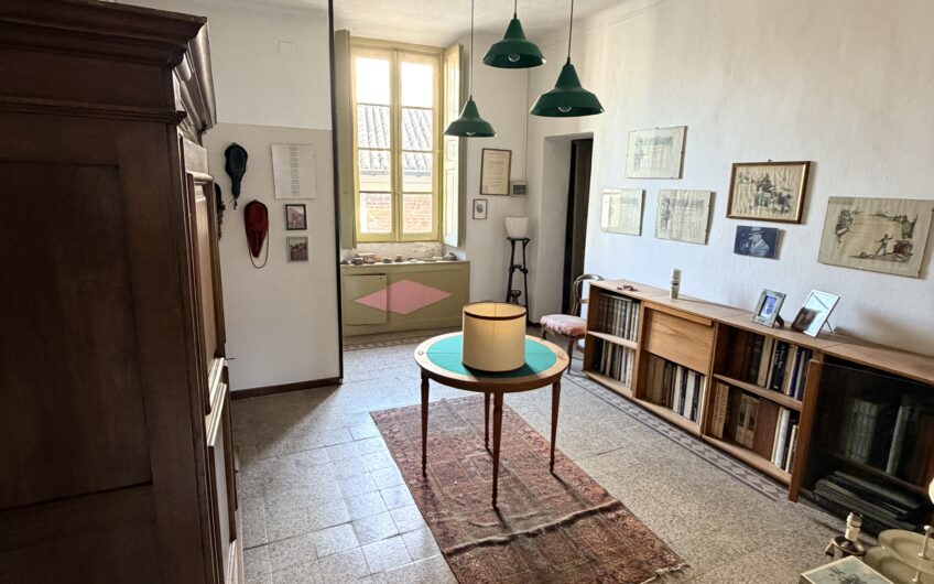 PAVIA PIAZZETTA GARAVAGLIA VENDESI PRESTIGIOSO UFFICIO CON POSS. CAMBIO D’USO DI CIRCA 193 MQ 6 LOCALI + SERVIZI E CANTINA E SOTTOTETTO EURO 395.000