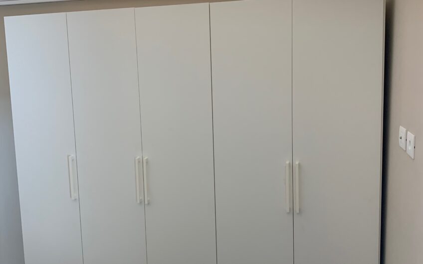 PAVIA STAZIONE VIALE VITTORIO EMANUELE II SIGNORILE BILOCALE IN VILLA RISTRUTTURATO E ARREDATO, RISC. A PAVIMENTO ARIA COND. POSTO AUTO EURO 900 MESE + 100 SPESE