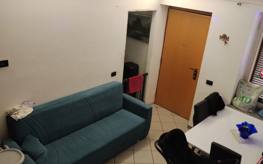 SAN LEONARDO VIA CASE NUOVE VENDESI CASETTA SEMINDIPENDENTE DI 2 LOCALI + SERVIZI, SU 2 LIVELLI, ARREDATA, IN BUONE CONDIZIONI EURO 70.000