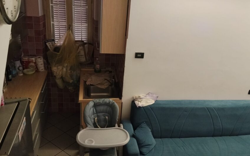 SAN LEONARDO VIA CASE NUOVE VENDESI CASETTA SEMINDIPENDENTE DI 2 LOCALI + SERVIZI, SU 2 LIVELLI, ARREDATA, IN BUONE CONDIZIONI EURO 70.000