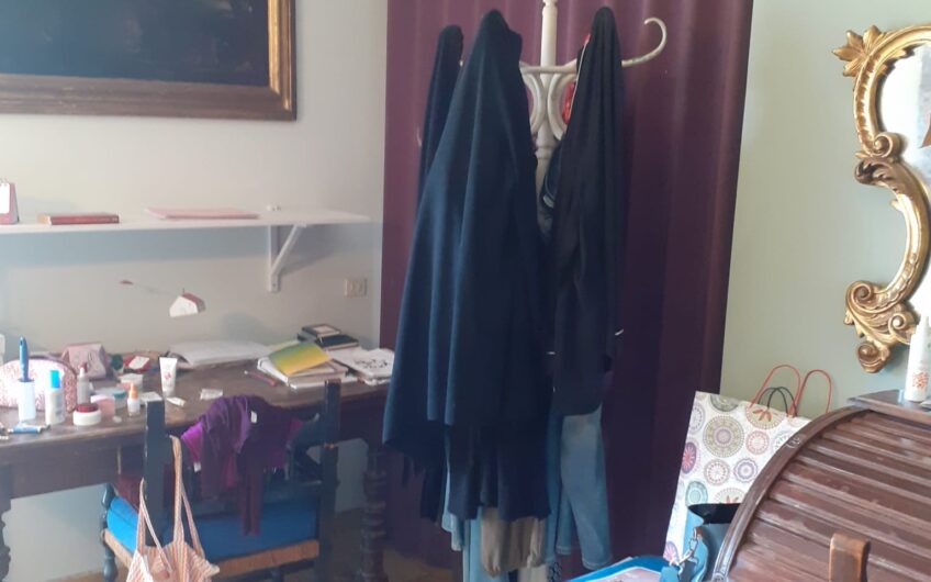 PAVIA VIA SCOPOLI AMPIO APPARTAMENTO DI 161 MQ CON TERRAZZO DI 40 MQ INTROVABILE, EURO 395.000