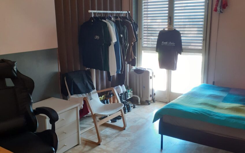 PAVIA VIA SCOPOLI AMPIO APPARTAMENTO DI 161 MQ CON TERRAZZO DI 40 MQ INTROVABILE, EURO 395.000