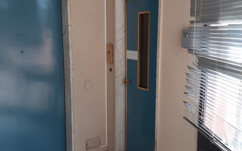 PAVIA VIA SCOPOLI AMPIO APPARTAMENTO DI 161 MQ CON TERRAZZO DI 40 MQ INTROVABILE, EURO 395.000